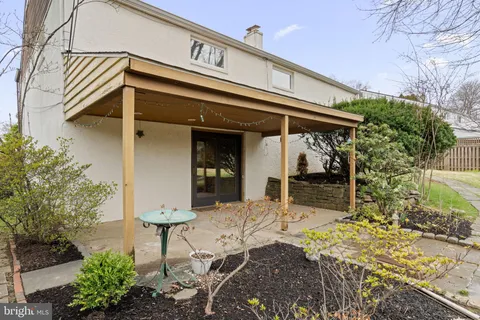 $525,000 | 42 Lincoln Lane, Conshohocken, PA 19428