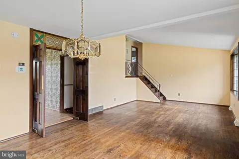 $525,000 | 42 Lincoln Lane, Conshohocken, PA 19428