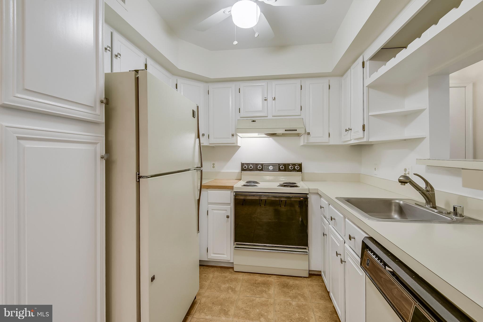 2229 Lovedale Lane, Unit K Reston, VA 20191 - Photo 9 of 30 Loads of spacious NEWLY PAINTED cabinets