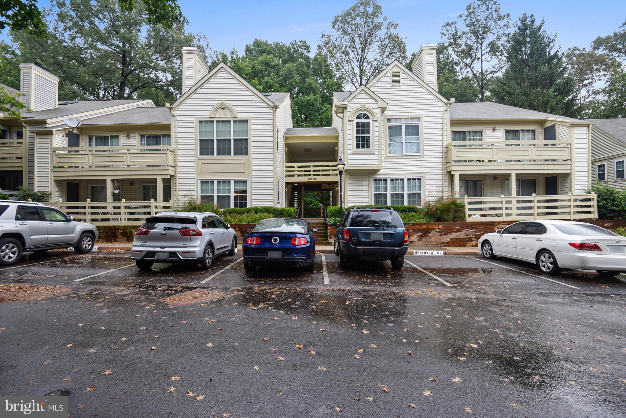 2229 Lovedale Lane, Unit K Reston, VA 20191 - Photo 10 of 30 Great parking for you & your friends!