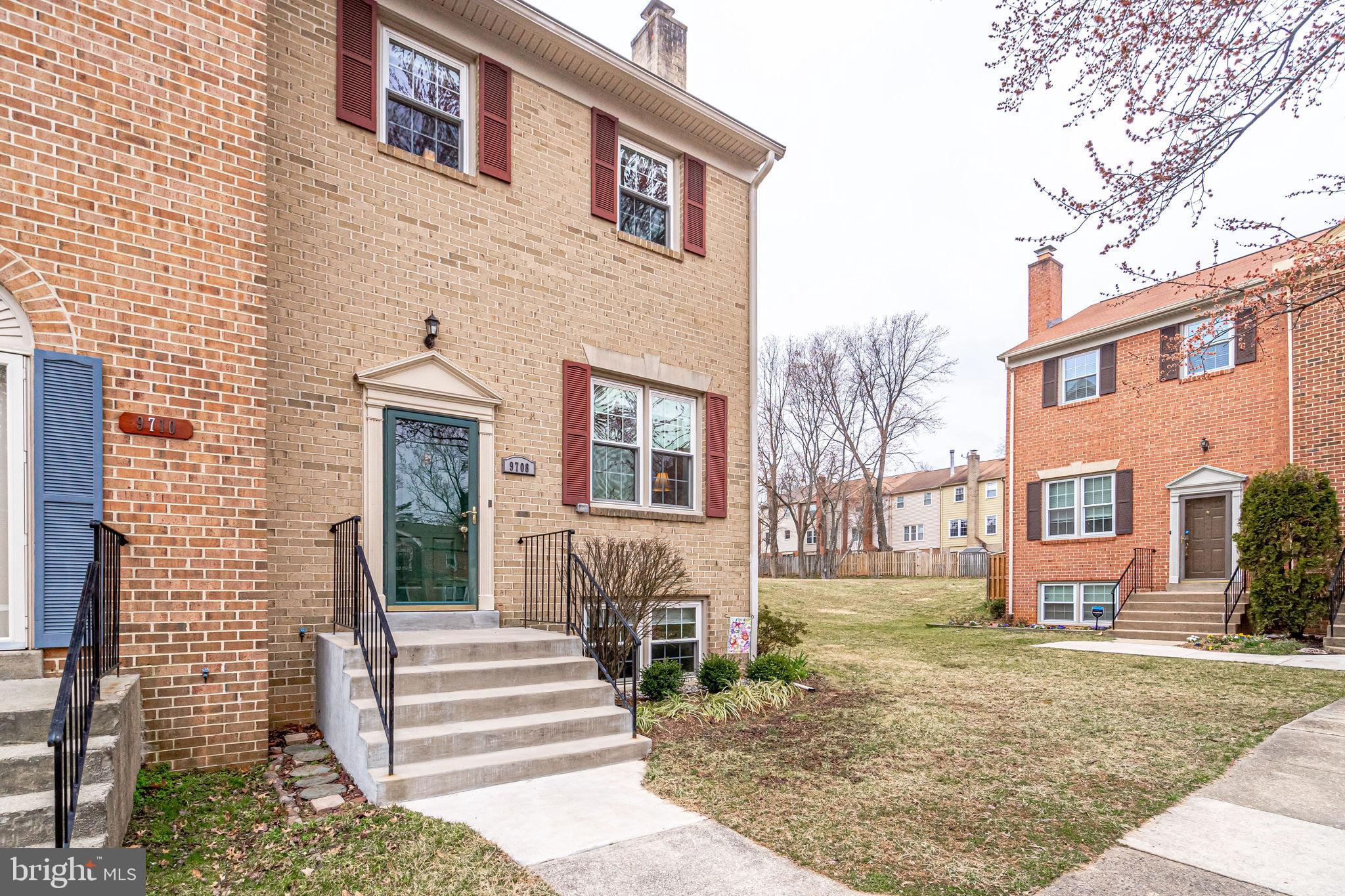 9708 Lakepointe Drive Burke, VA 22015 - Photo 2 of 48