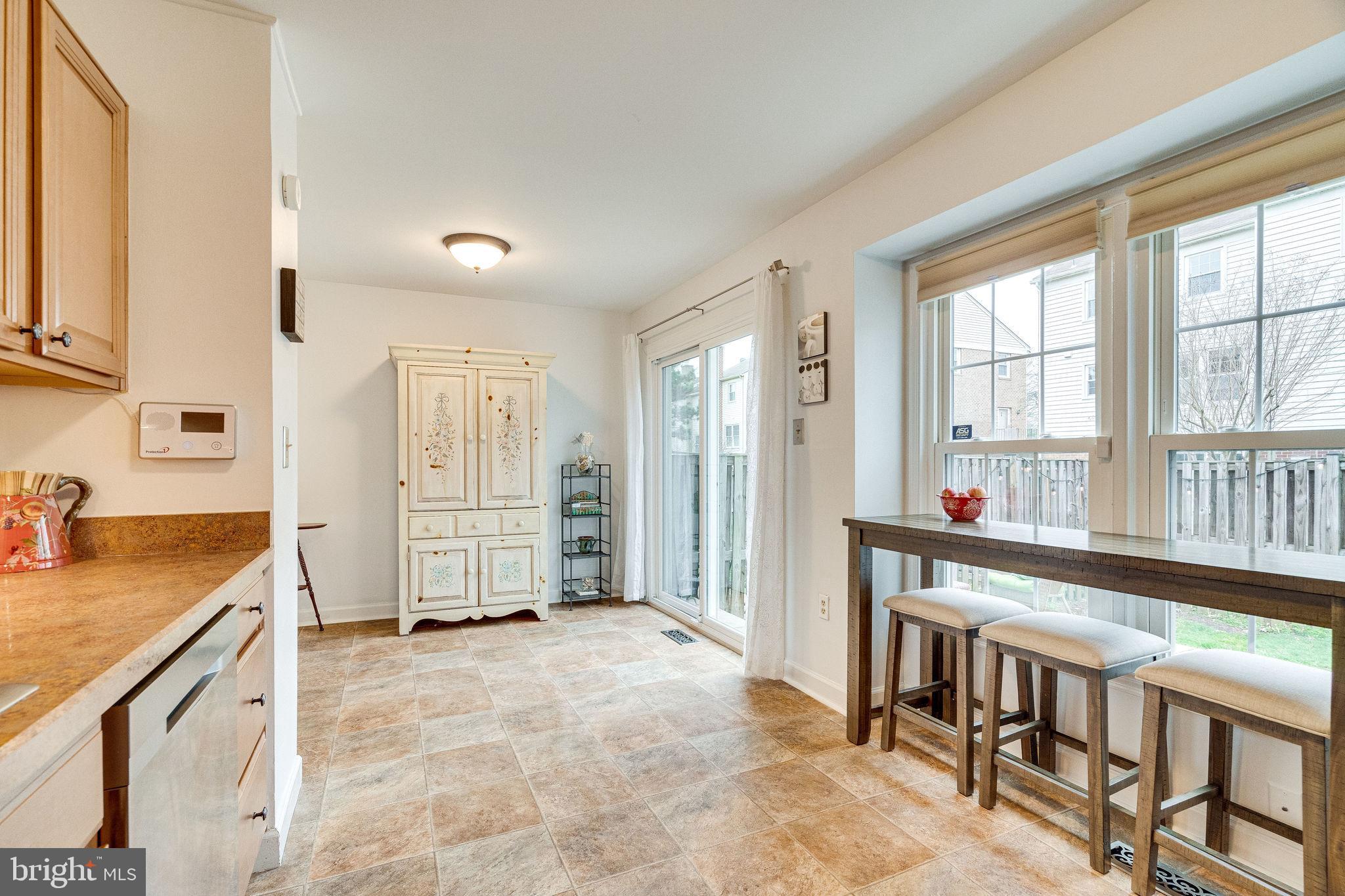 9708 Lakepointe Drive Burke, VA 22015 - Photo 14 of 48