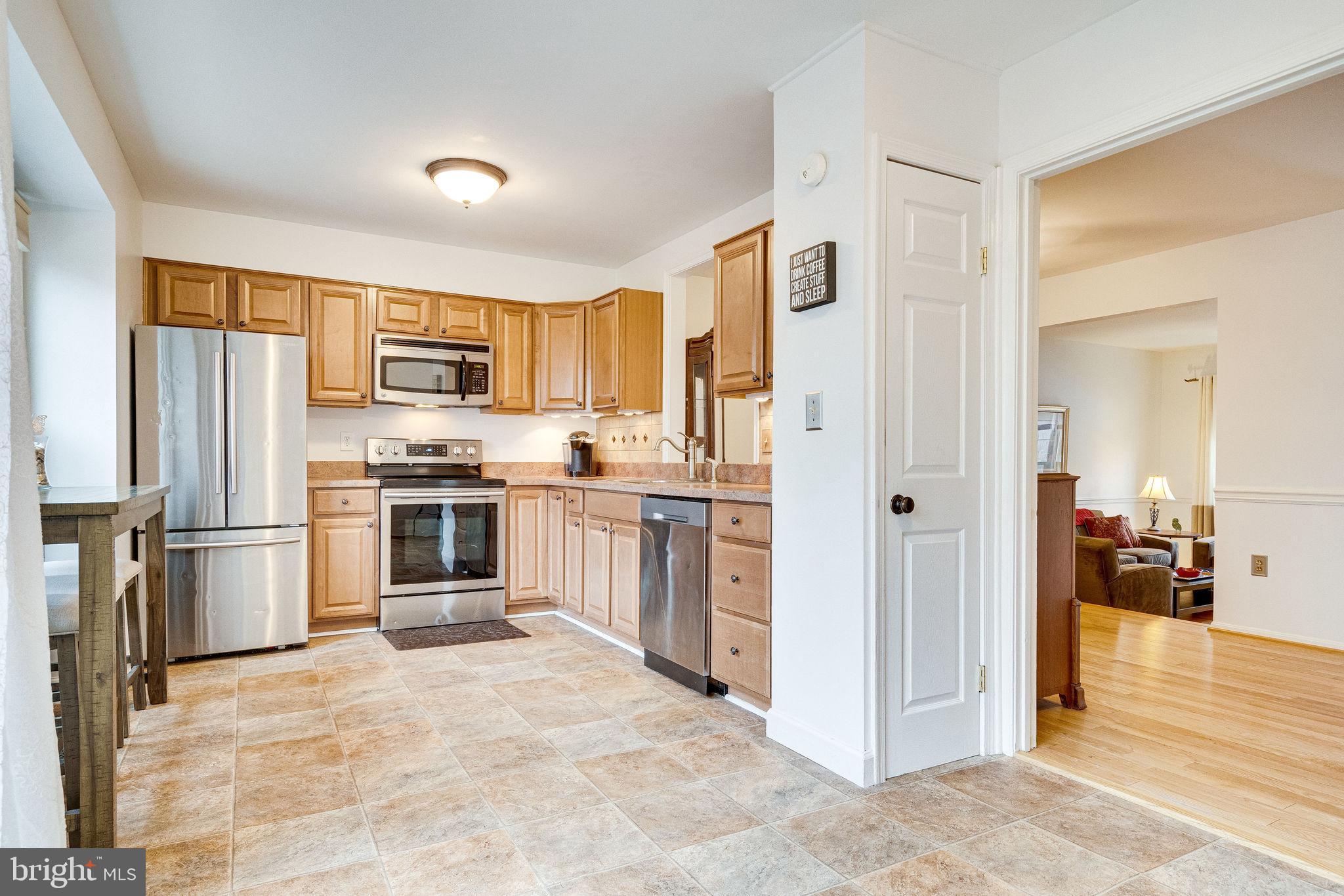 9708 Lakepointe Drive Burke, VA 22015 - Photo 15 of 48