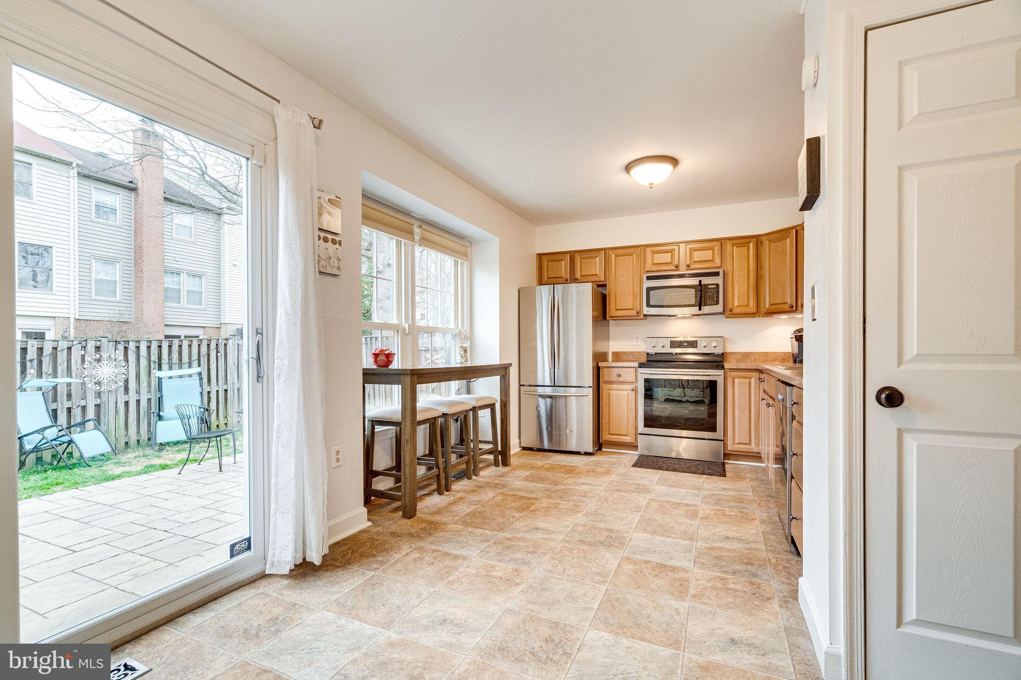 9708 Lakepointe Drive Burke, VA 22015 - Photo 16 of 48