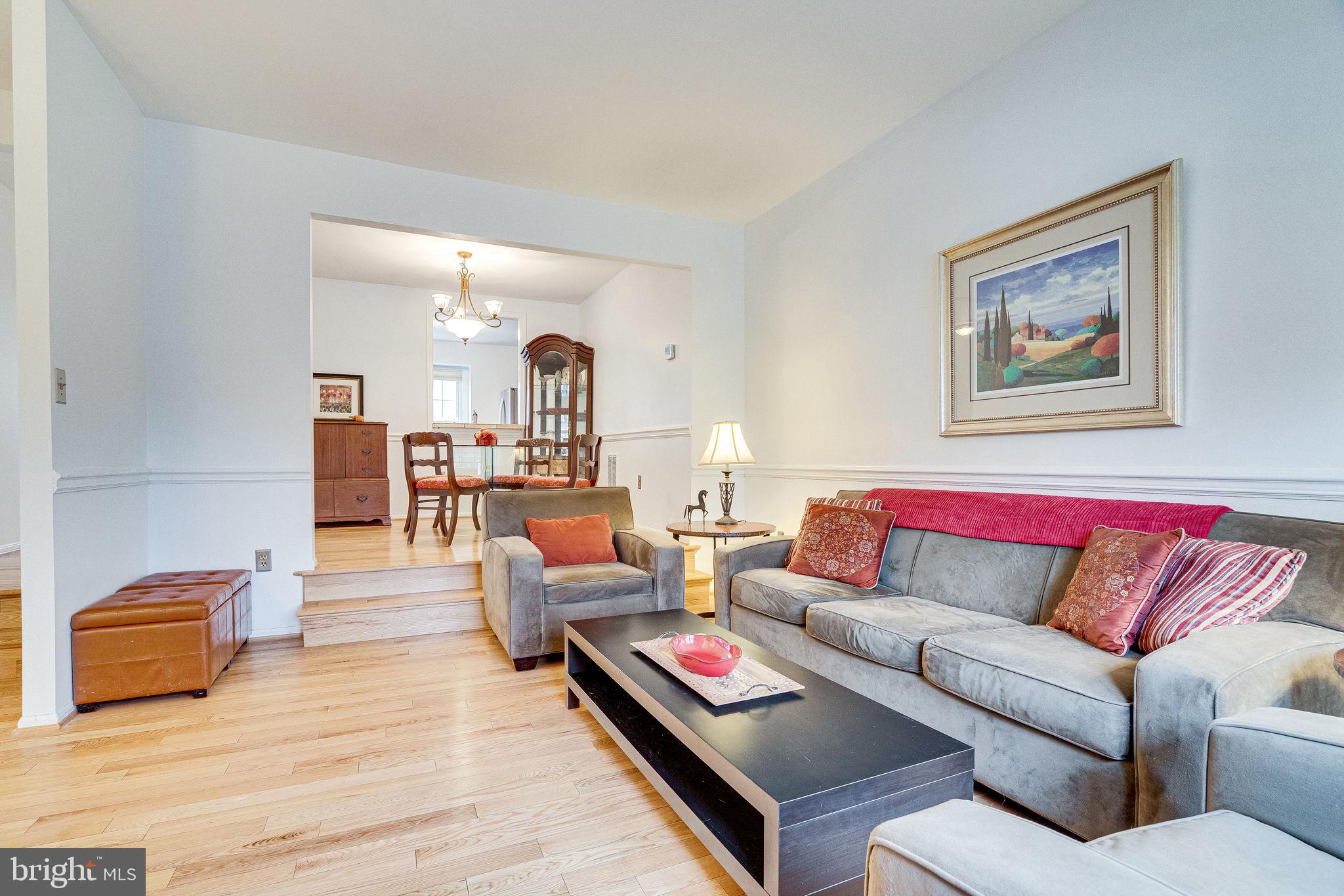 9708 Lakepointe Drive Burke, VA 22015 - Photo 3 of 48