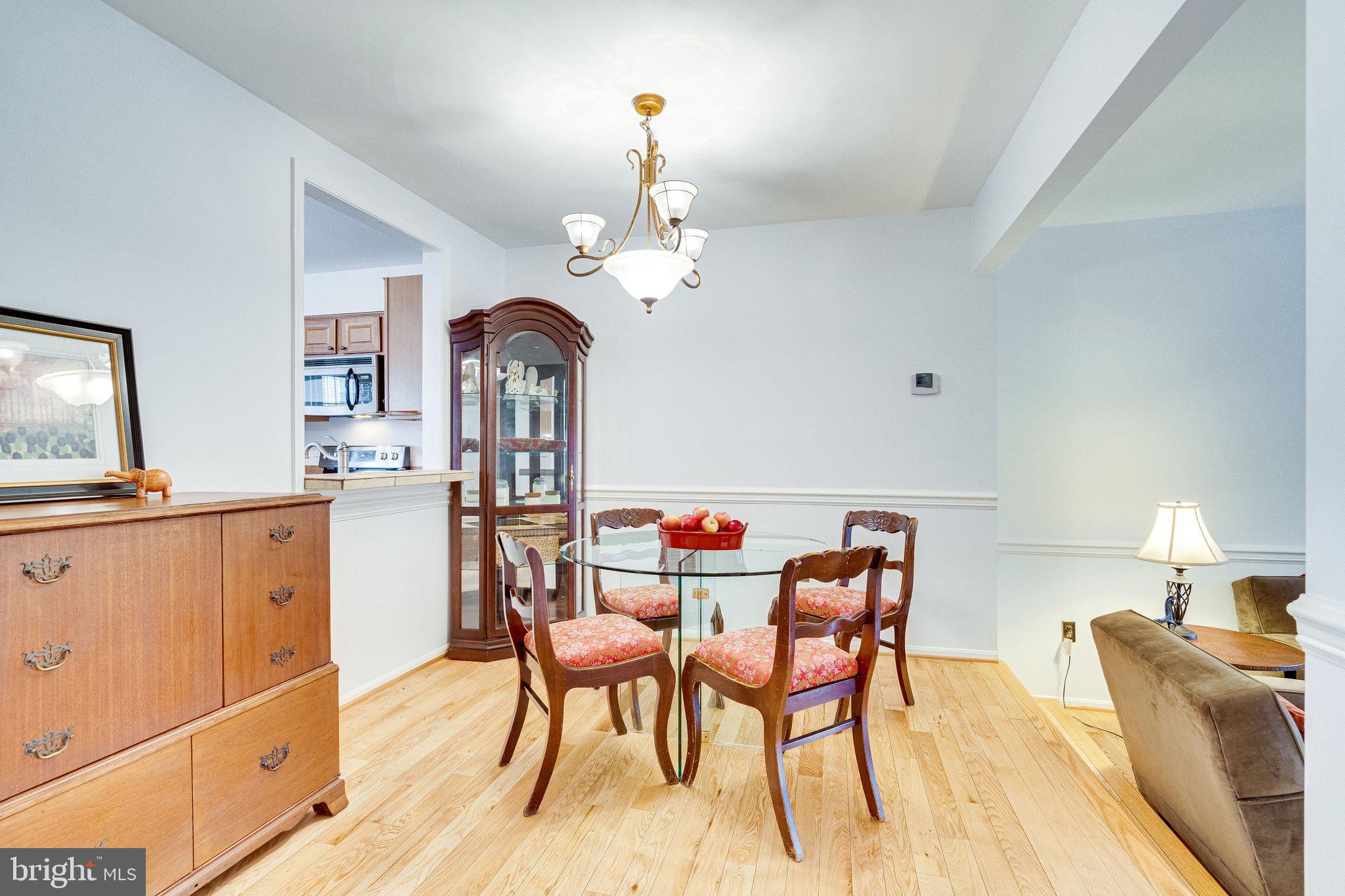 9708 Lakepointe Drive Burke, VA 22015 - Photo 8 of 48