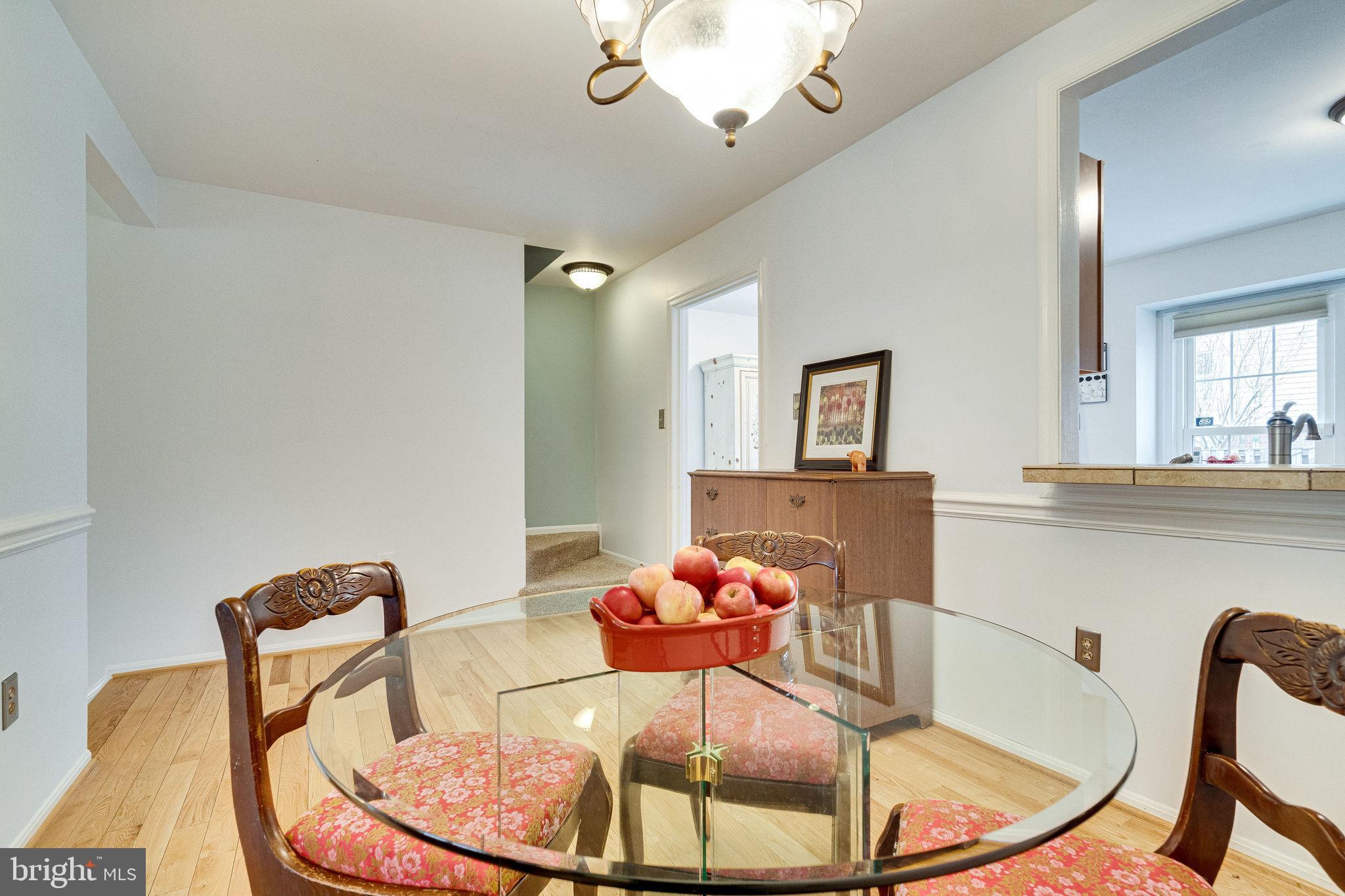 9708 Lakepointe Drive Burke, VA 22015 - Photo 10 of 48