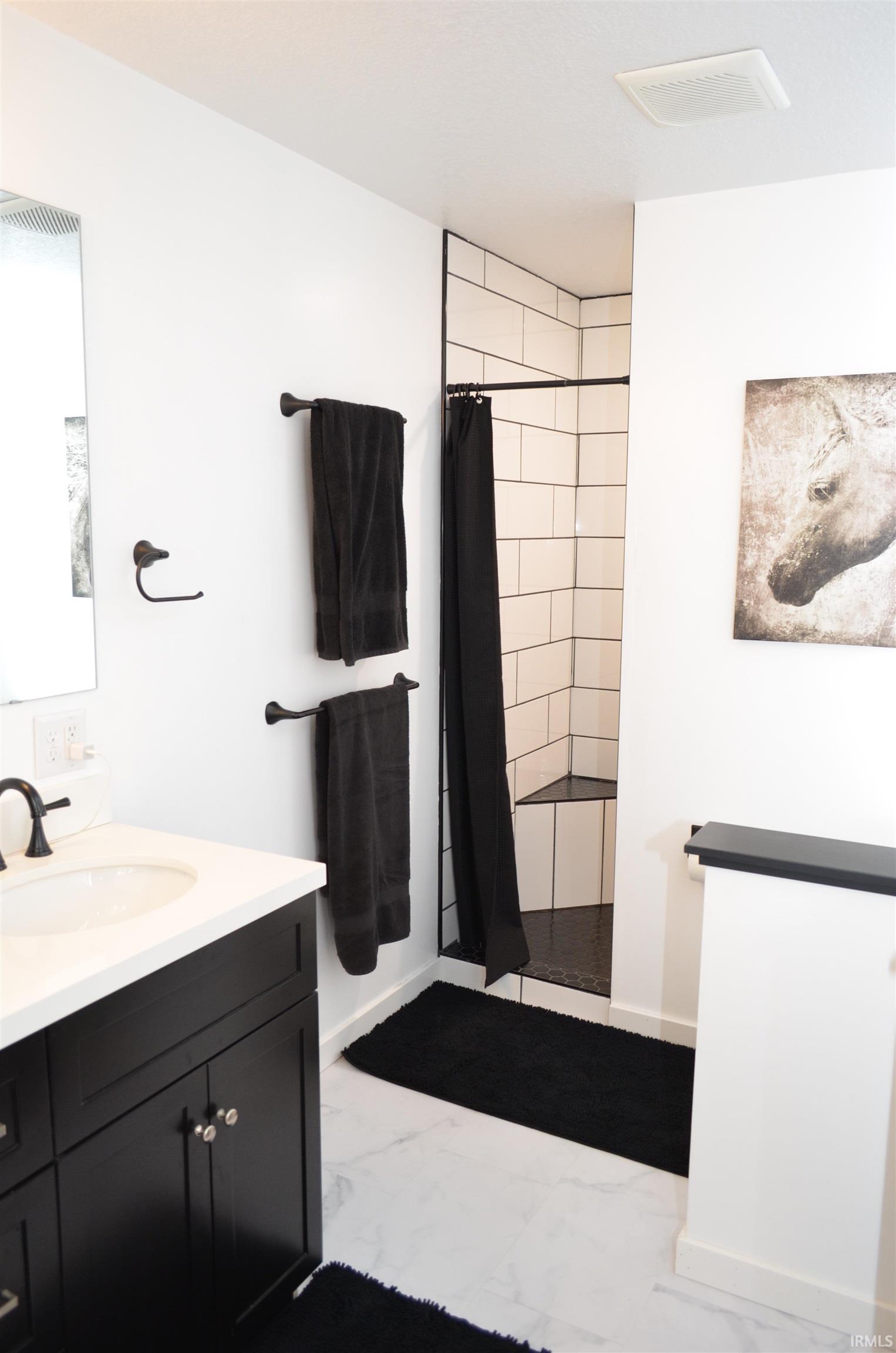 5641 Leesburg Road Fort Wayne, IN 46818 - Photo 12 of 24 Gallery Image 12