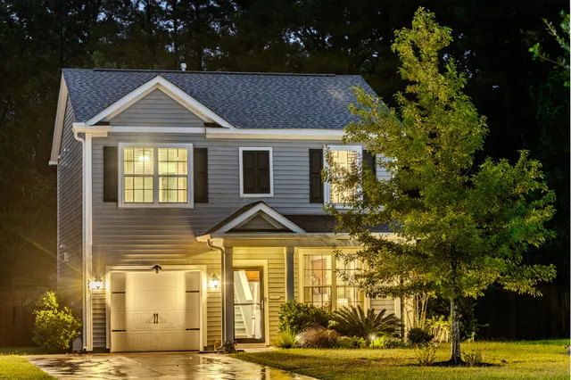 $330,000 | 245 Oglethorpe Circle, Moncks Corner, SC 29461