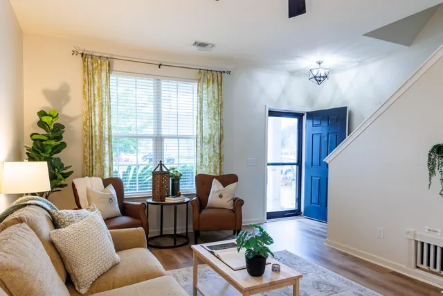 $330,000 | 245 Oglethorpe Circle, Moncks Corner, SC 29461