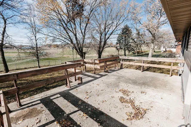 $179,900 | 208 North Powers Avenue, Alden, MN 56009