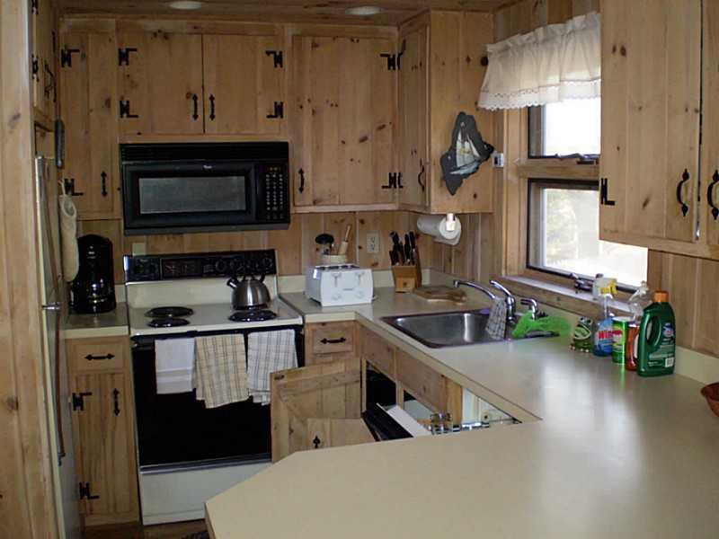 37 Appalachee Road Boothbay Harbor, ME 04538 - Photo 6 of 7 Kitchen.