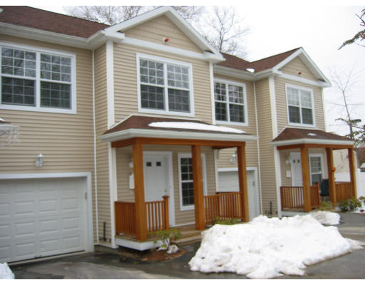 32 Junction Place, Unit 4 Needham, MA 02492 - Photo 1 of 1