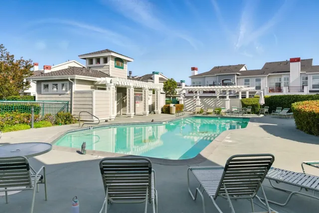 $1,288,000 | 583 Shoal Circle, Redwood Shores, CA 94065