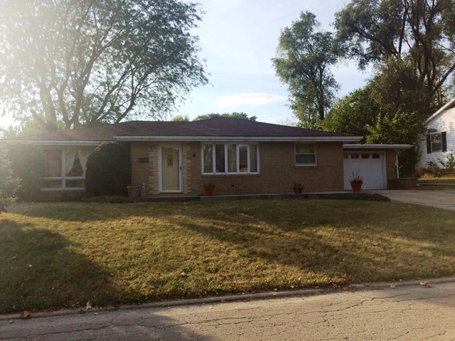 1728 Calhoun Street Peru, IL 61354 - Photo 1 of 19 Gallery Image 1