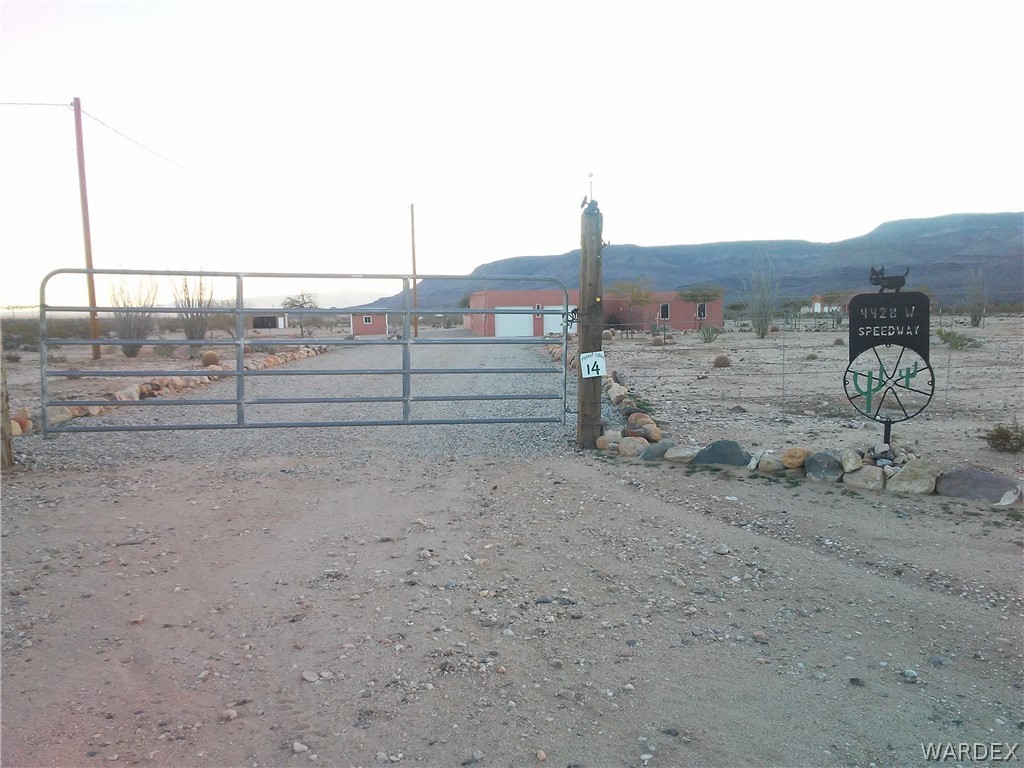 4428 West Speedway Road Yucca, AZ 86438 - Photo 1 of 22 Gallery Image 1