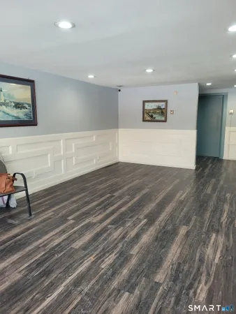 $1,250 | 70 Farmington Avenue, Unit 1T, New London, CT 06320