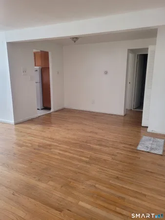 $1,250 | 70 Farmington Avenue, Unit 1T, New London, CT 06320