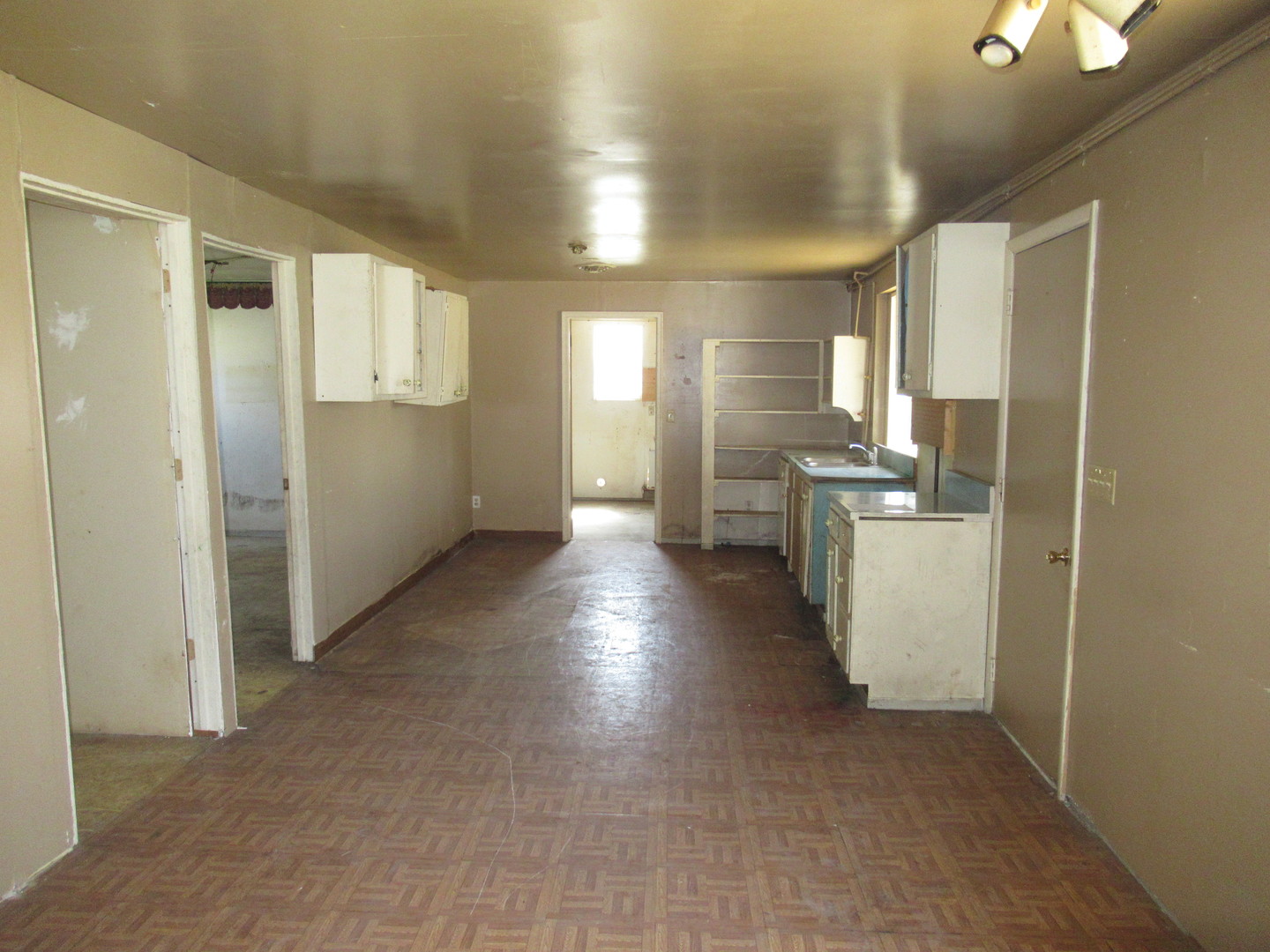 3005 Perrysville Road Danville, IL 61834 - Photo 13 of 20