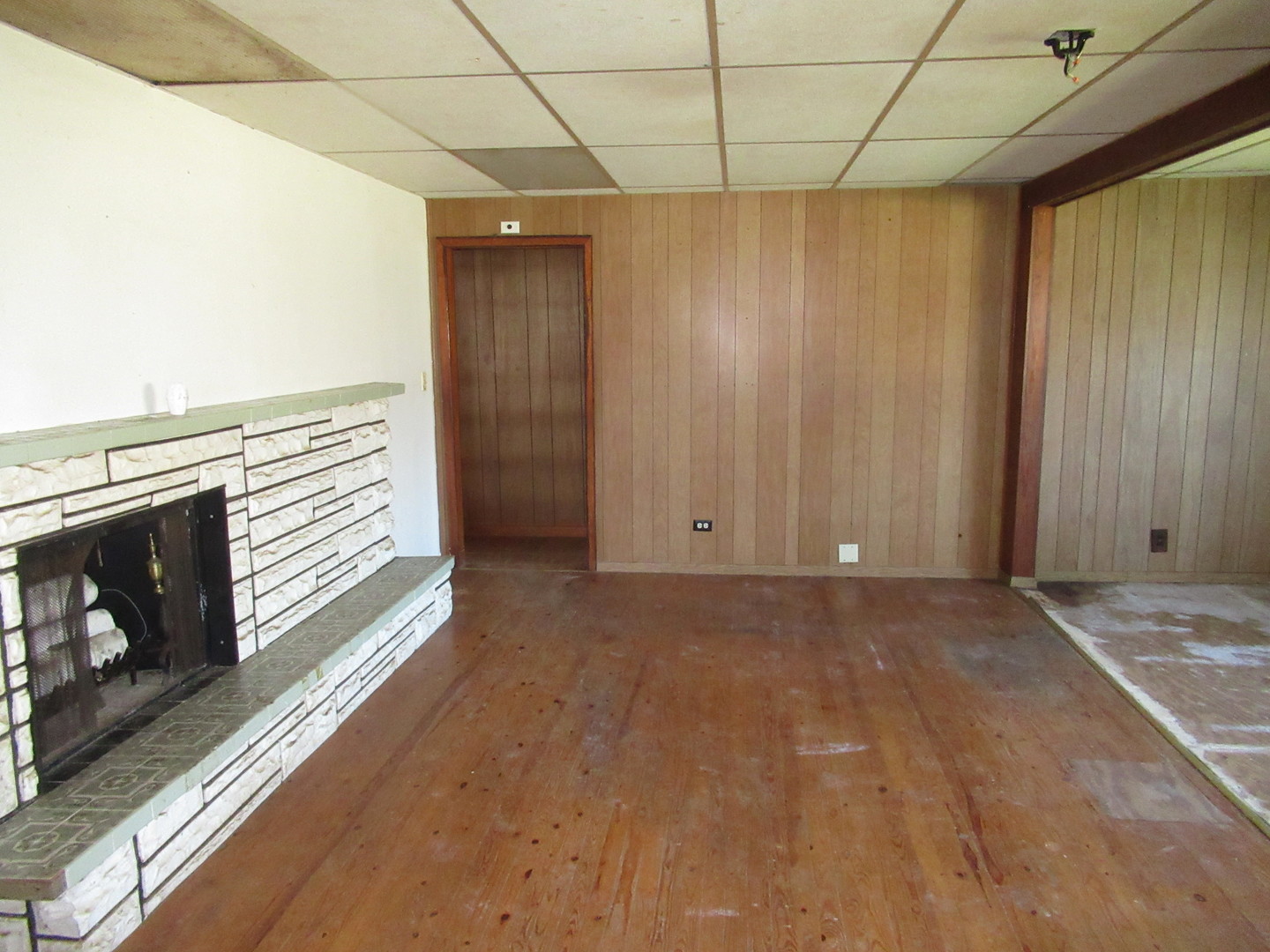 3005 Perrysville Road Danville, IL 61834 - Photo 6 of 20