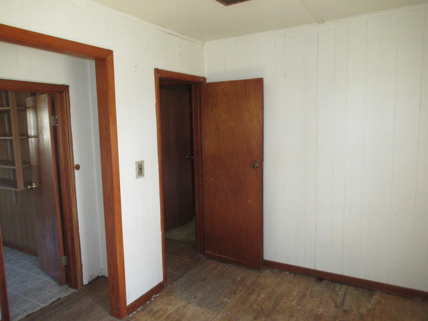 3005 Perrysville Road Danville, IL 61834 - Photo 10 of 20