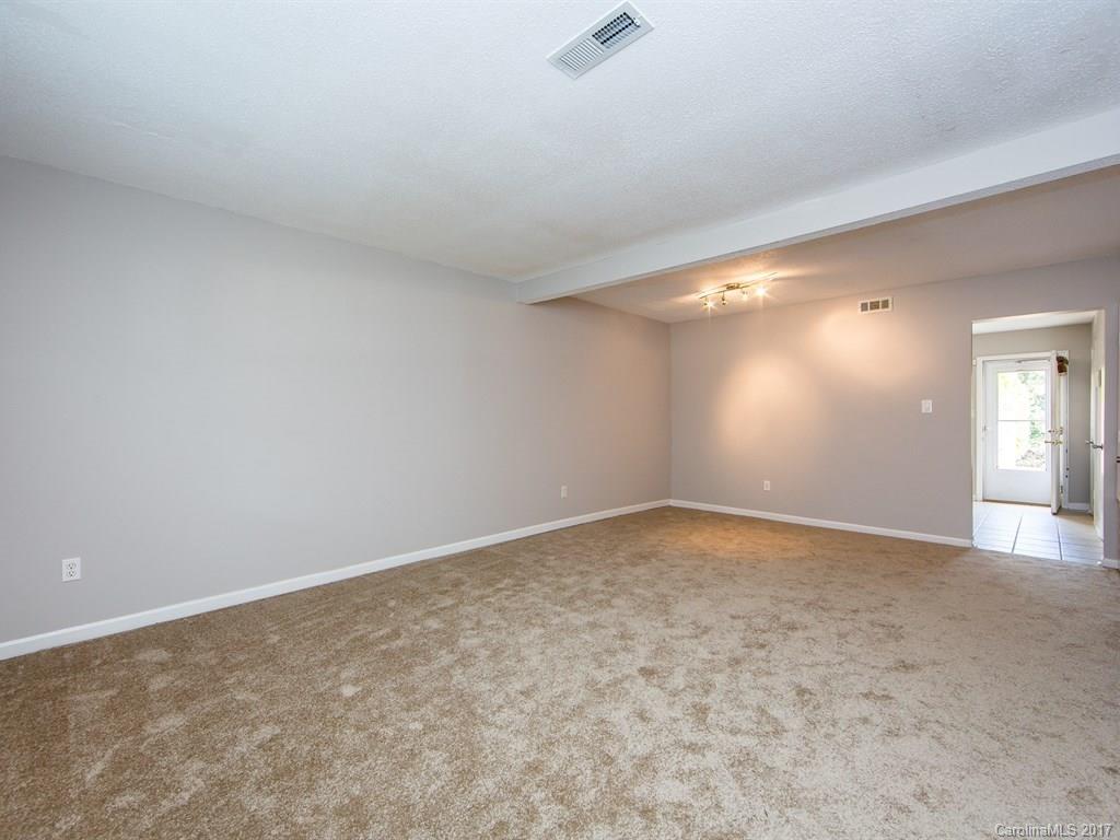 11111 Park Road Charlotte, NC 28226 - Photo 3 of 17