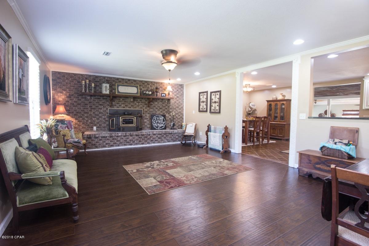 4858 Cliff Road Graceville, FL 32440 - Photo 15 of 63