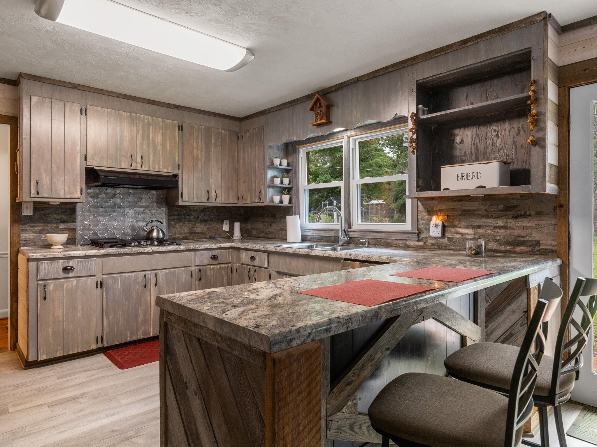 400 Tucker Road Spartanburg, SC 29306 - Photo 11 of 36 Gallery Image 11