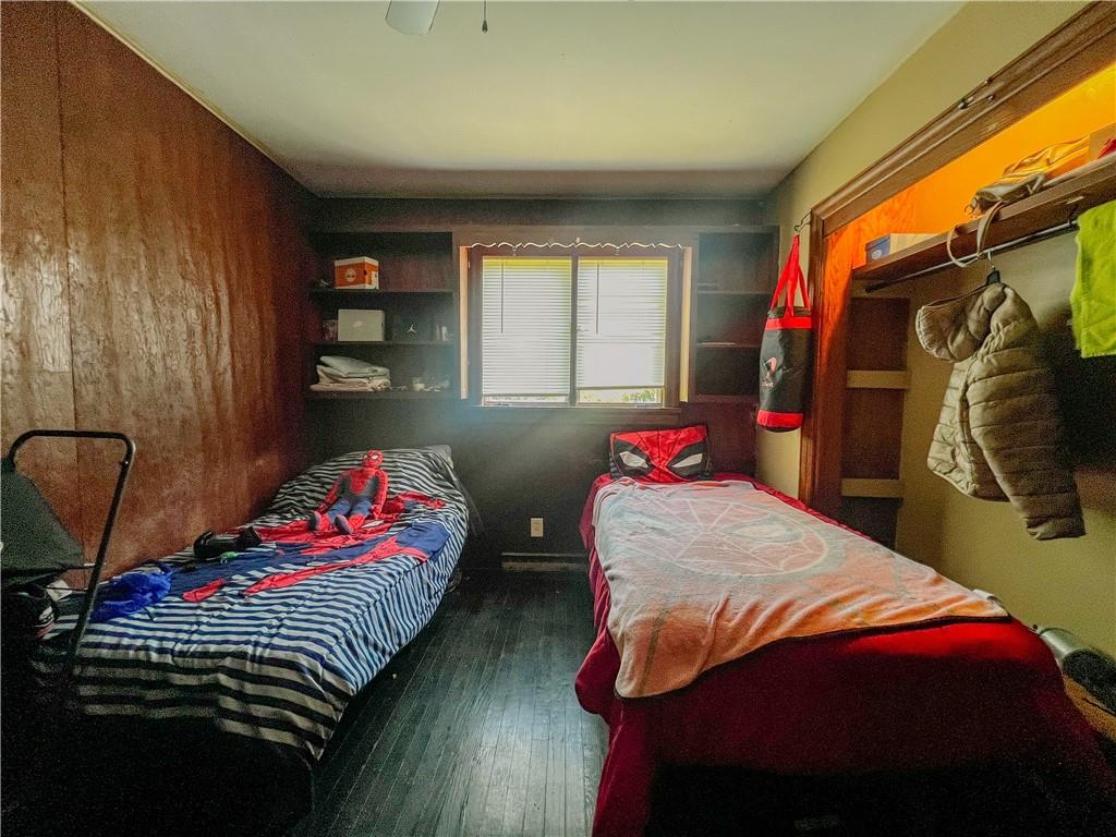 1638 Shady Drive Farrell, PA 16121 - Photo 15 of 21 a bedroom with a bed and a window