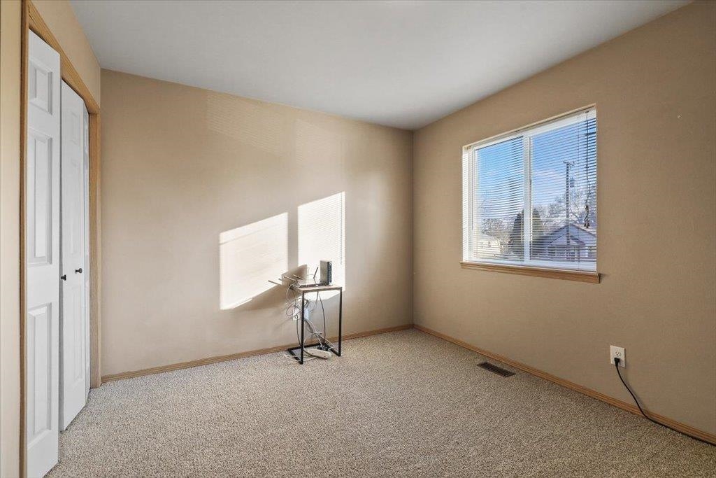 1113 East Rowan Avenue Spokane, WA 99207 - Photo 18 of 31