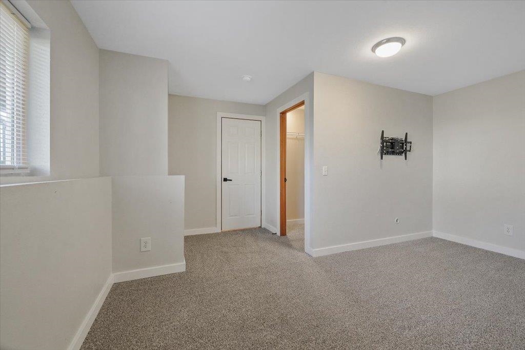 1113 East Rowan Avenue Spokane, WA 99207 - Photo 20 of 31