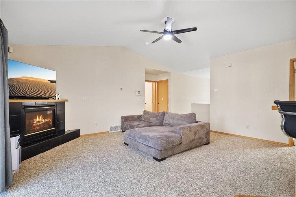 1113 East Rowan Avenue Spokane, WA 99207 - Photo 7 of 31