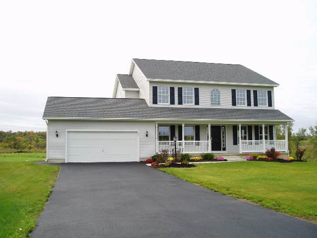 176 Upper Newtown Road Halfmoon, NY 12118 - Photo 1 of 7 Photo 1