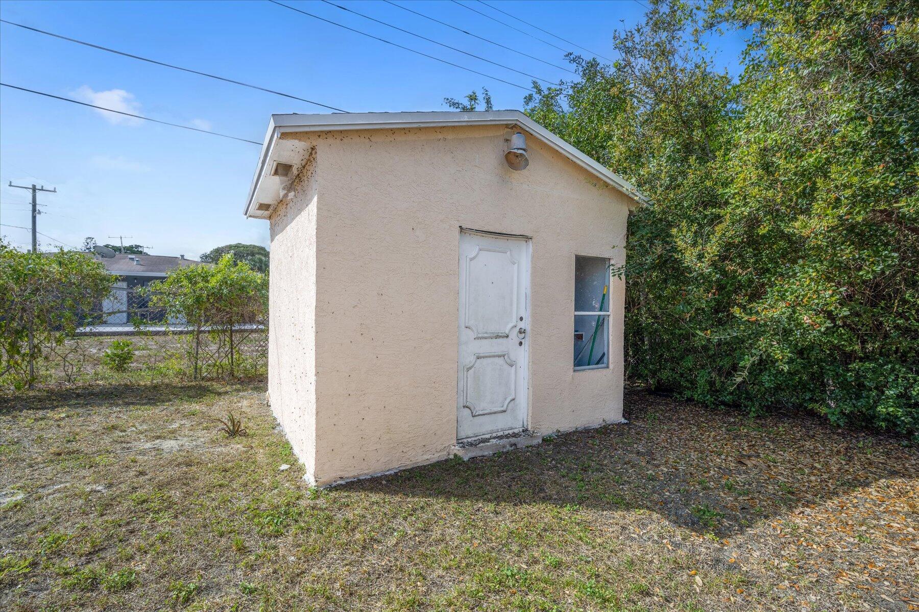 423 West 15th Street Riviera Beach, FL 33404 - Photo 22 of 22 23-DSC_3693-Edit