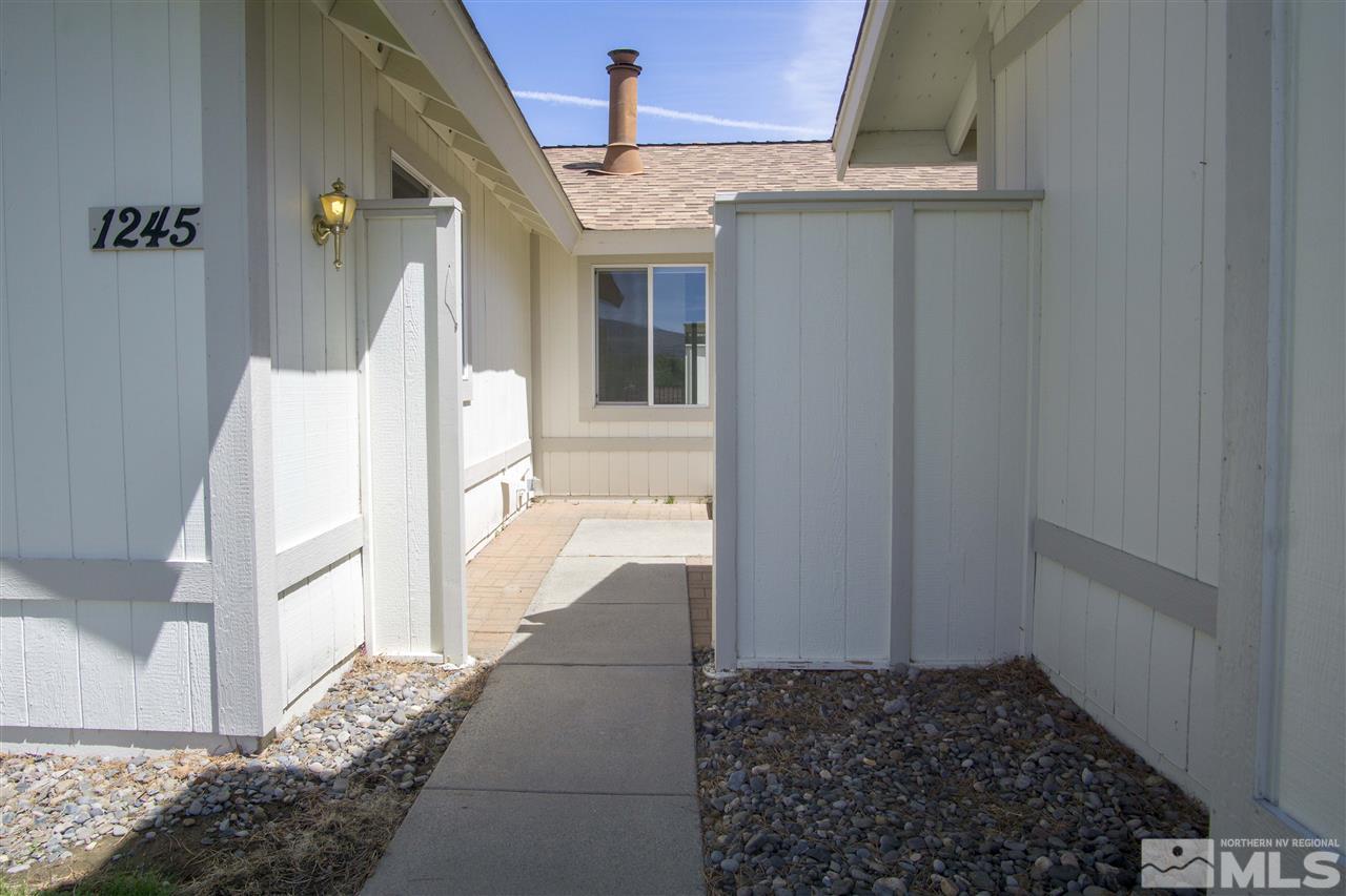 1245 Searchlite Court Reno, NV 89503 - Photo 5 of 26