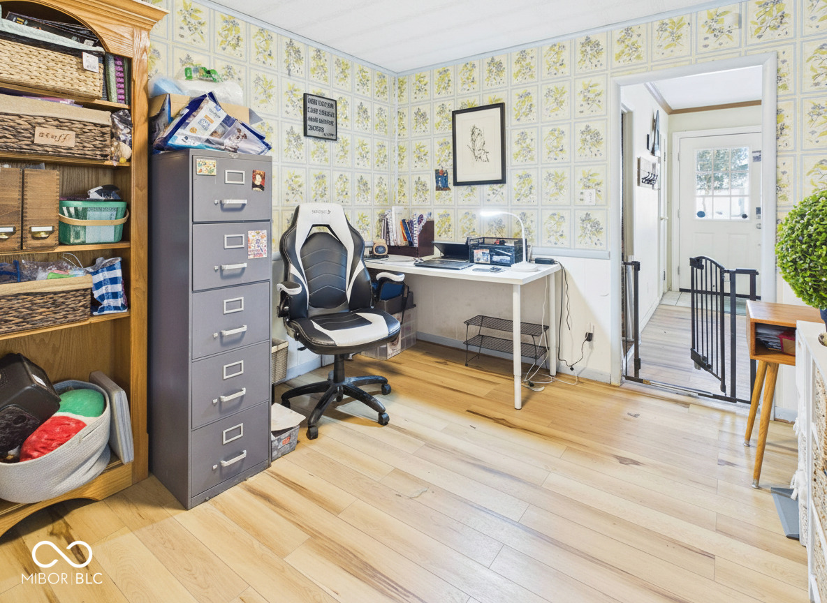 201 North Greenbriar Road Muncie, IN 47304 - Photo 8 of 20