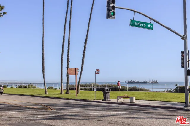 $1,295,000 | 233 Lindero Avenue, Long Beach, CA 90803