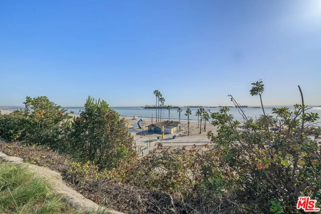 $1,295,000 | 233 Lindero Avenue, Long Beach, CA 90803