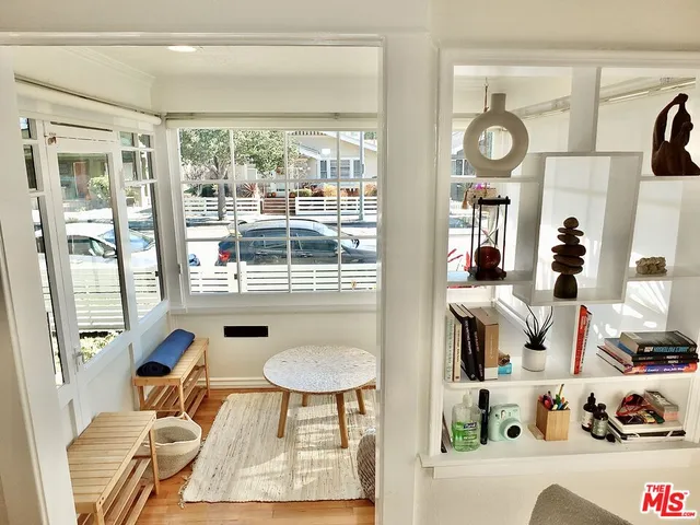 $1,295,000 | 233 Lindero Avenue, Long Beach, CA 90803