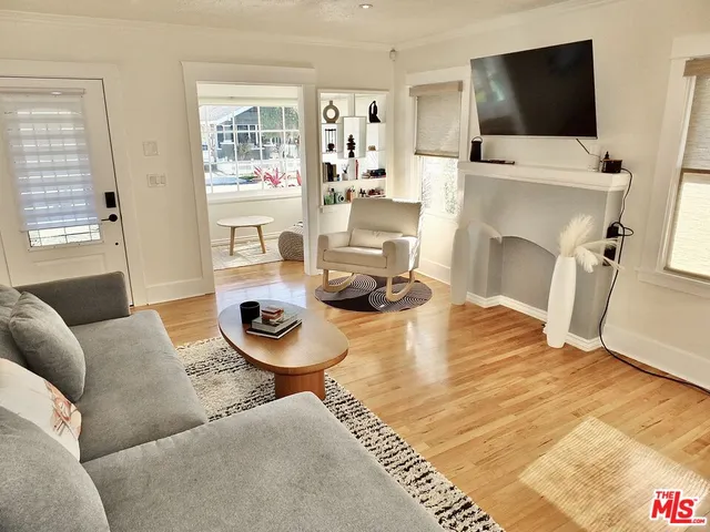 $1,295,000 | 233 Lindero Avenue, Long Beach, CA 90803