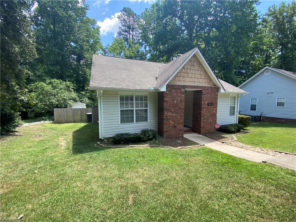 406 Shadybrook Road High Point, NC 27265 - Photo 2 of 23