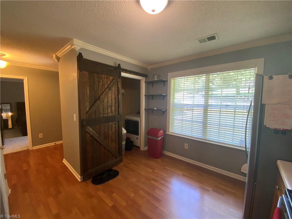 406 Shadybrook Road High Point, NC 27265 - Photo 10 of 23