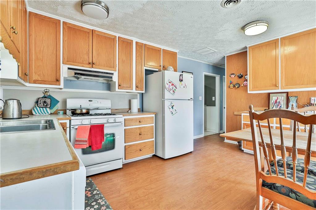 8420 Cleckler Road Palmetto, GA 30268 - Photo 18 of 51 a room with storage and utility