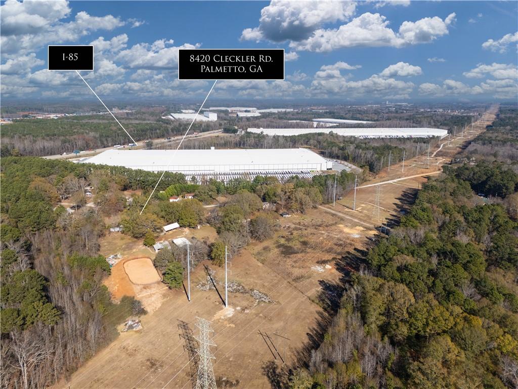 8420 Cleckler Road Palmetto, GA 30268 - Photo 4 of 51 a view of a water fountain in a yard