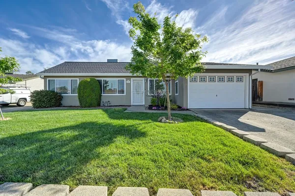 $599,000 | 127 McKiernan Drive, Folsom, CA 95630