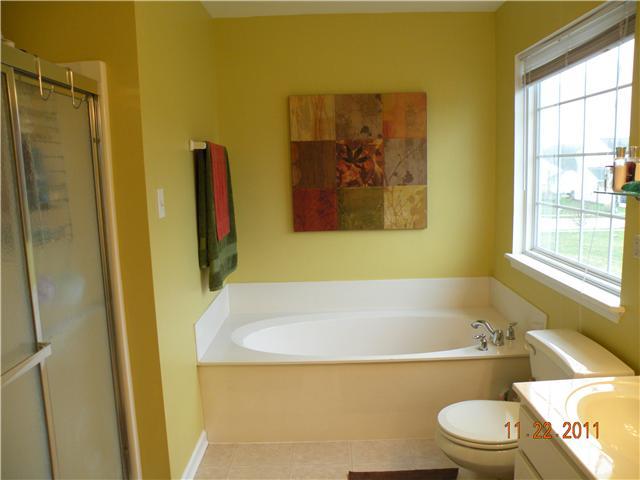 11220 Falling Water Way Fishers, IN 46037 - Photo 17 of 24 Gallery Image 17