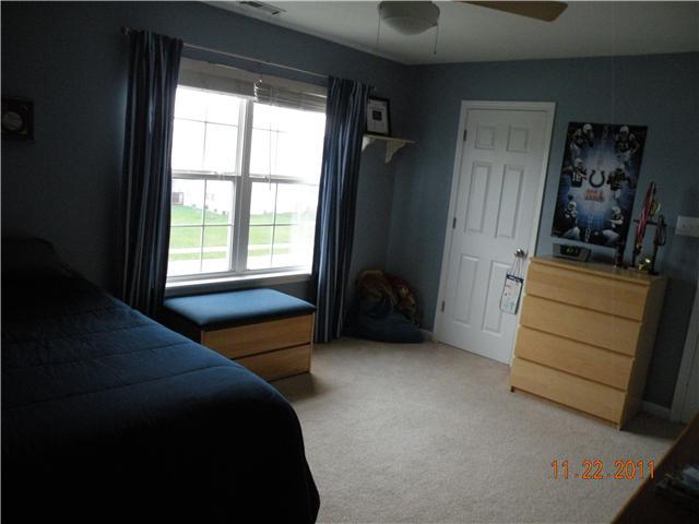 11220 Falling Water Way Fishers, IN 46037 - Photo 20 of 24 Gallery Image 20