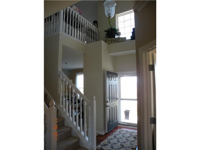 11220 Falling Water Way Fishers, IN 46037 - Photo 3 of 24 Gallery Image 3