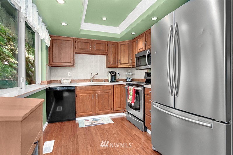 13501 182nd Avenue Southeast Renton, WA 98059 - Photo 7 of 25 Gallery Image 7