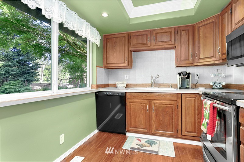 13501 182nd Avenue Southeast Renton, WA 98059 - Photo 8 of 25 Gallery Image 8